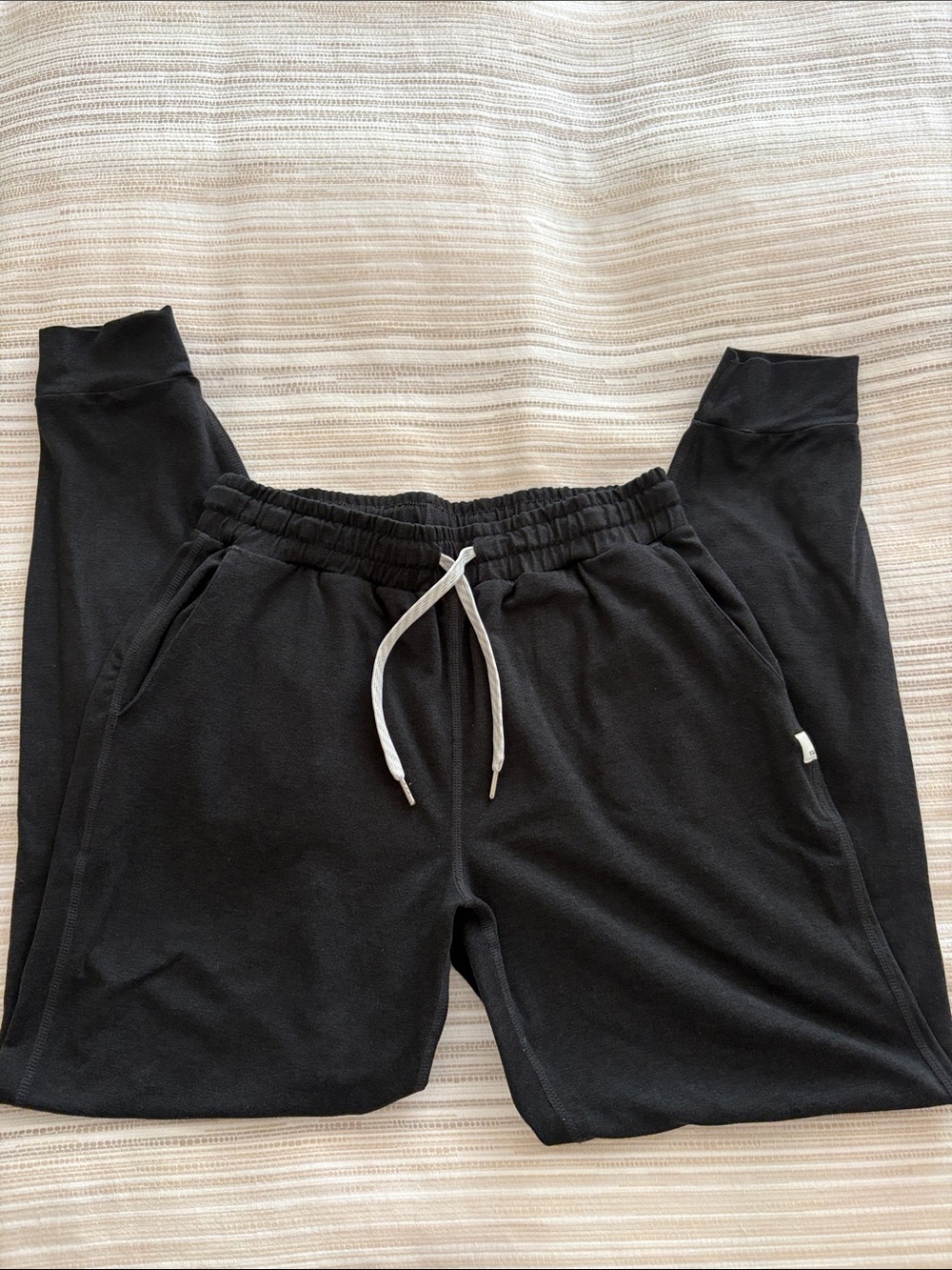 Vuori Performance Joggers